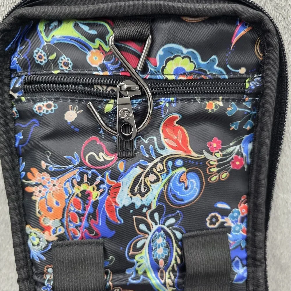 Robert Graham Hanging Toiletry Overnight Bag Armageddon Black/Paisley